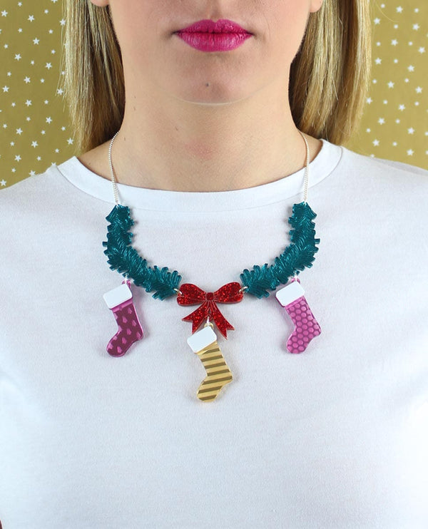 Christmas_stocking_necklace_la_vidriola_product