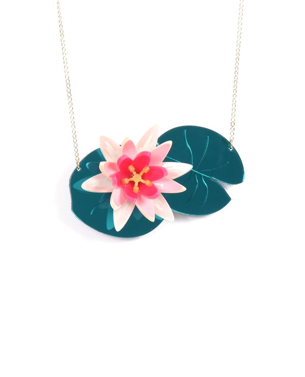 Water_Lily_Necklace_la_vidriola_detail
