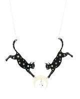 Witch's-cats-and-the-moon-necklace-classic-halloween-2020-la-vidriola-detail