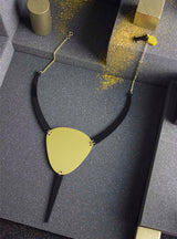 acrylic_necklace_cetonia_la_vidriola_campaing
