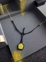 acrylic_necklace_elephas_la_vidriola_campaing