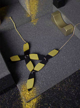 acrylic_necklace_lineatus_7_la_vidriola_campaing