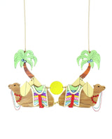 camel-statement-necklace-la-vidriola-plastic-jewellery-take-away-last-minute-detail