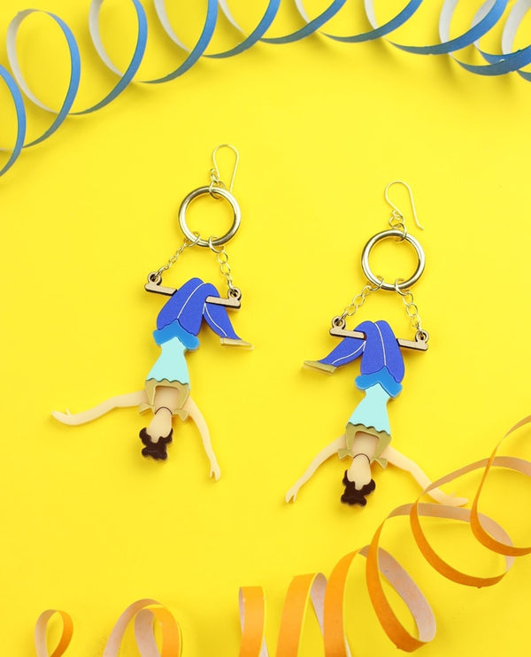 hanging-trapeze-artist-blue-earrings-la-vidriola-plastic-jewellery-classic-product