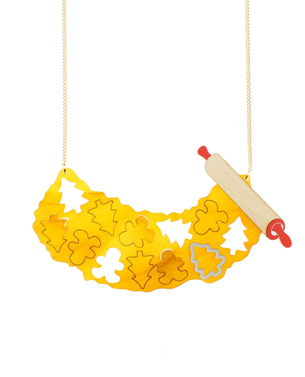 making-delicious-cookies-necklace-christmas-la-vidriola-detail