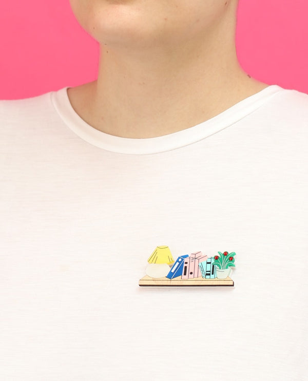 pastel-reading-corner-brooch-classic-la-vidriola-product