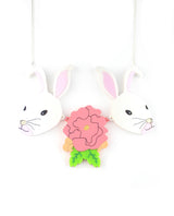rabbits_and_flower_necklace_la_vidriola_detail