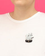 white cat riding robot vacuum-brooch-classic-la-vidriola-product