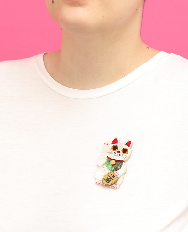 white-maneki-neko-lucky-cat-brooch-classic-la-vidriola-product